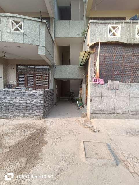 2 BHK Flat In Alaknanda Apartment For Sale  In  Surya Nagar