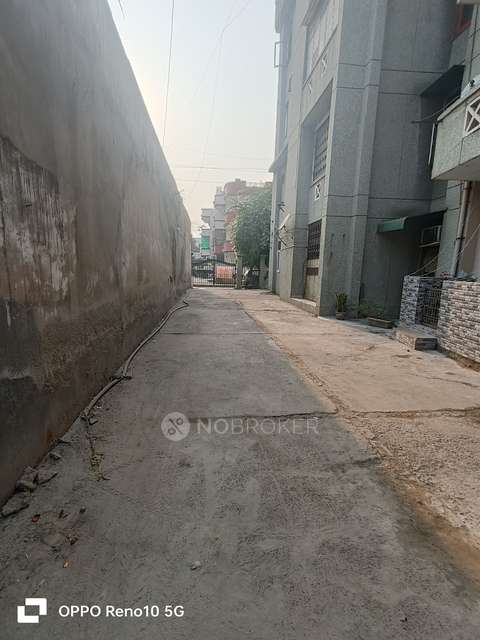 2 BHK Flat In Alaknanda Apartment For Sale  In  Surya Nagar