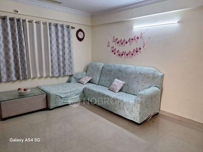 2 BHK Flat In Mc Sarovar For Sale  In K.r. Puram