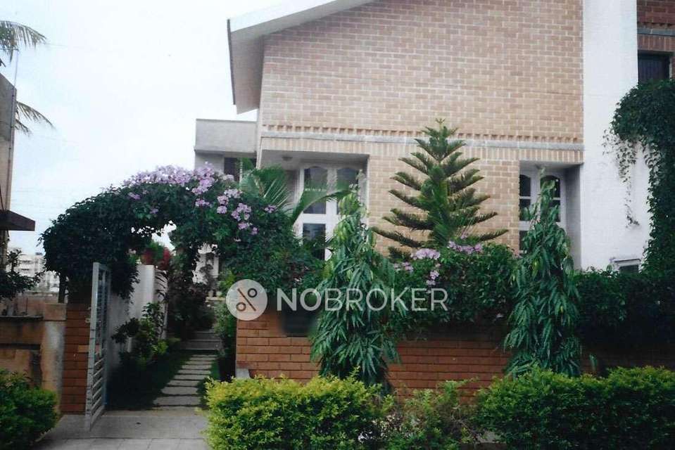 4+ BHK House For Sale  In Mahadevapura