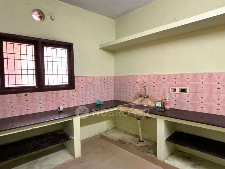 1 BHK Flat In Queens Apartment For Sale  In Iyappanthangal