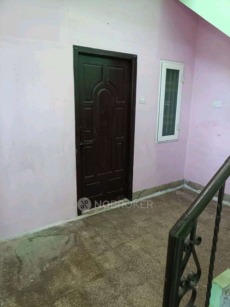 Regina manzil Mount Road Rent WITHOUT BROKERAGE Unfurnished 1 BHK