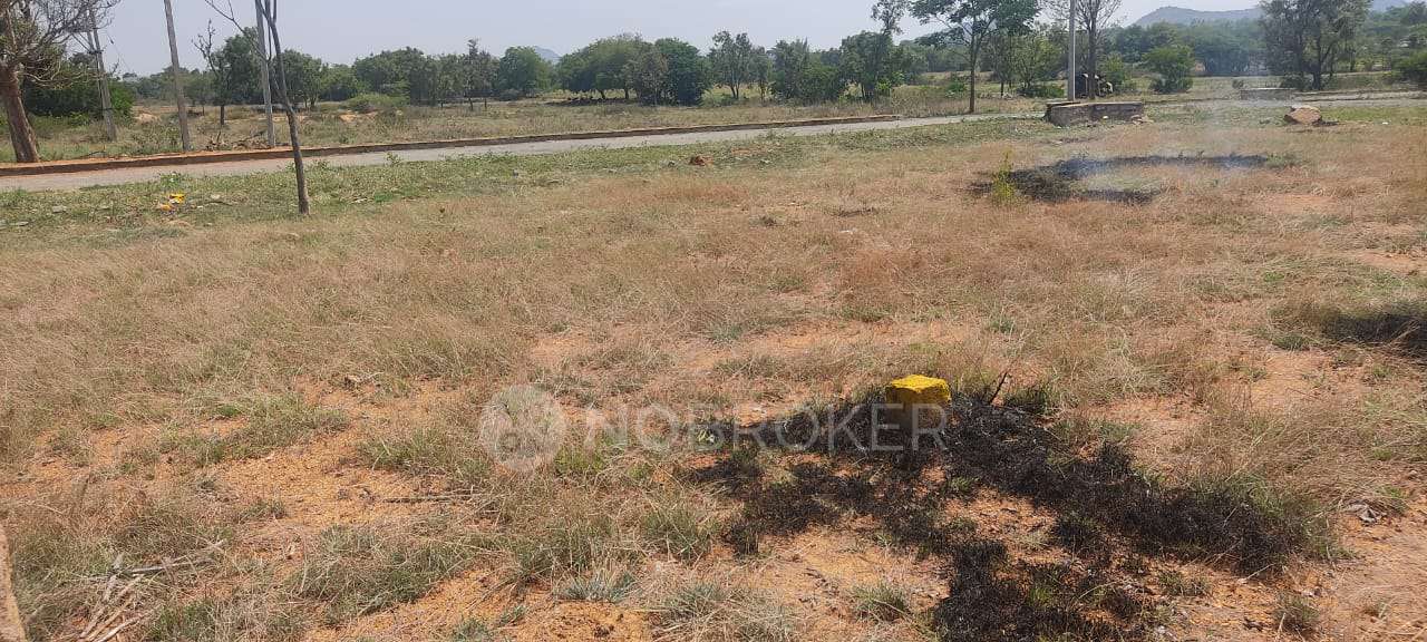Plot For Sale  In California Holiday Village In Chikballapura District 