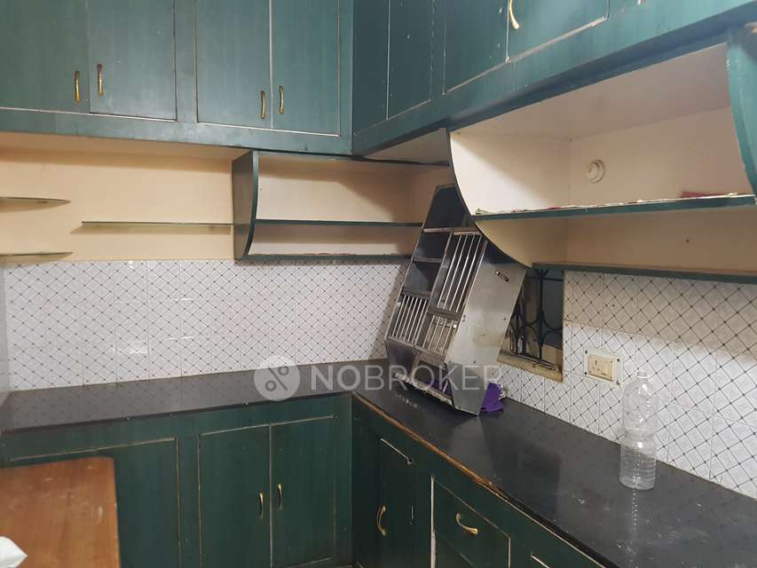 3 BHK Flat In Lake Residency For Sale  In Somajiguda