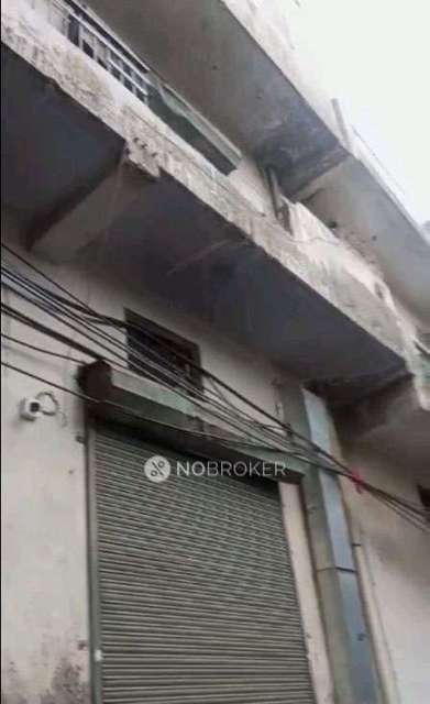 Godown/Warehouse in Rohini, Delhi for sale 