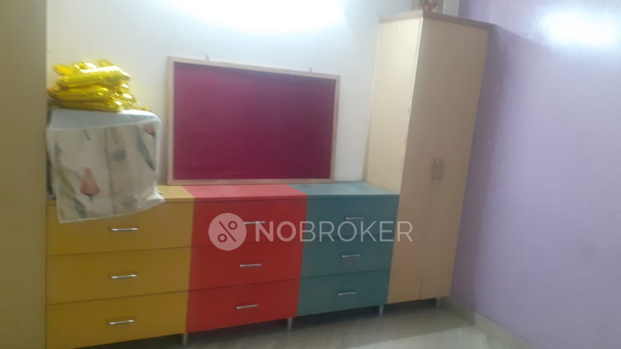 Independent House Shalimar Bagh Rent WITHOUT BROKERAGE Fully furnished 1 BHK Rental Flat in