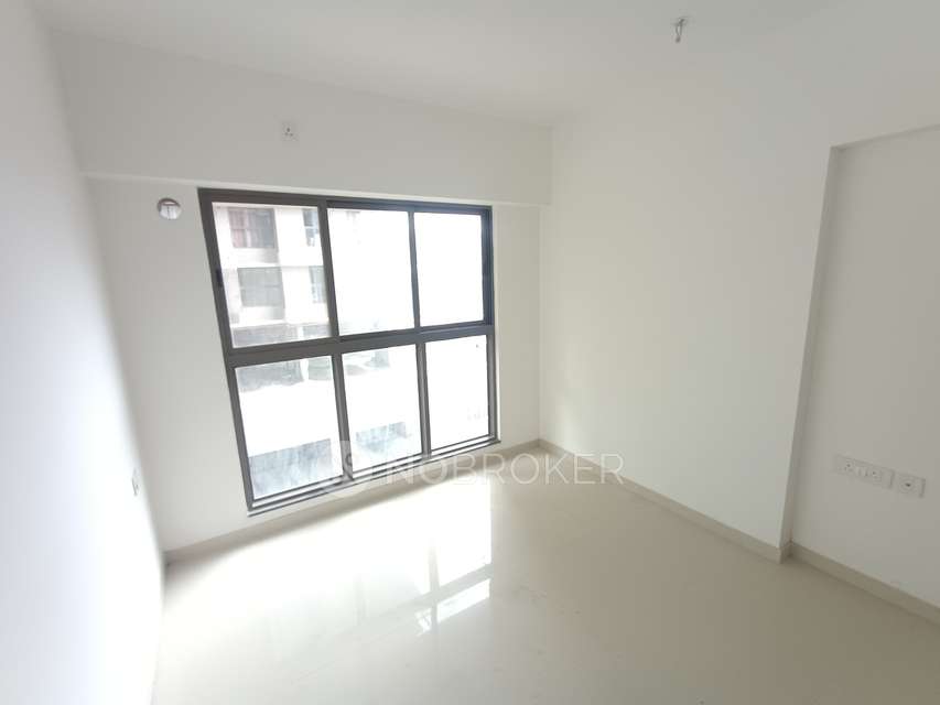 1 BHK Flat In Uk Iridium For Sale  In Kandivali East