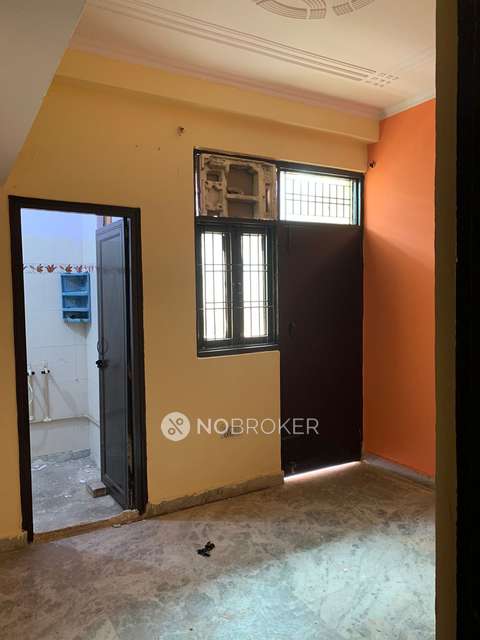 1 BHK Flat For Sale  In Dilshad Plaza