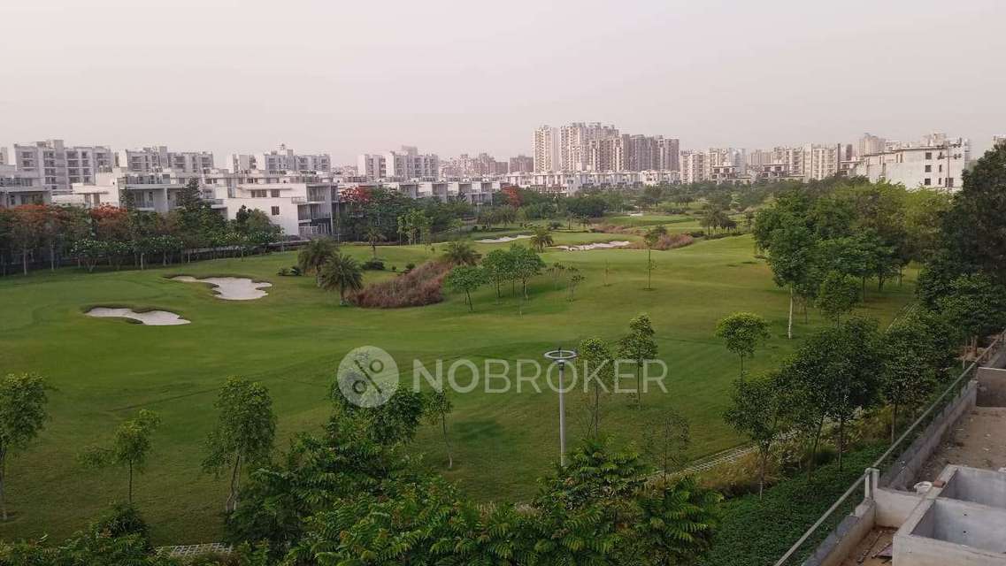 1 BHK Flat In Godrej Golf Links For Sale  In Sector 27