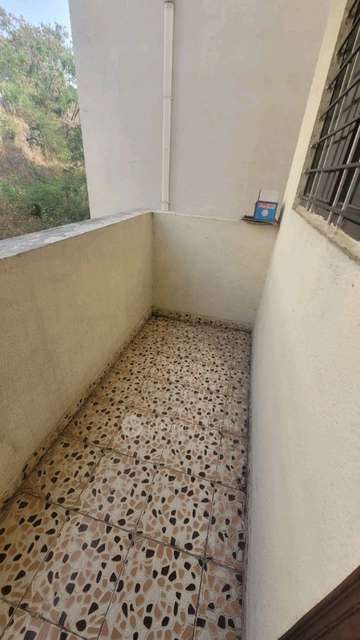 1 BHK Flat In Aoudumber Building, for Rent In Bhugaon