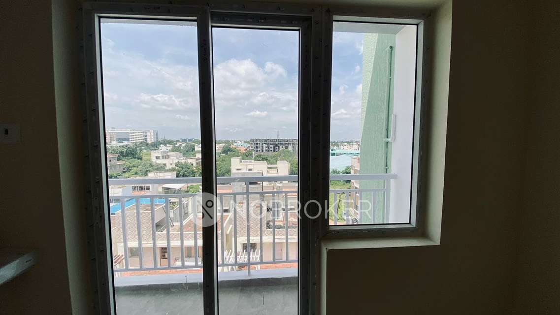 2 BHK Flat In Av Swarnamukhi For Sale  In Poonamallee
