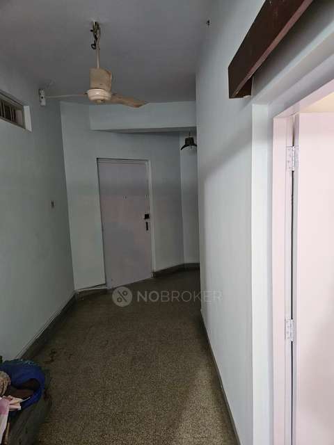 2 BHK Flat In Owners Court Society For Sale  In Egmore