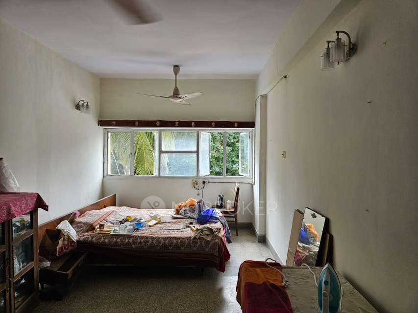 2 BHK Flat In Owners Court Society For Sale  In Egmore