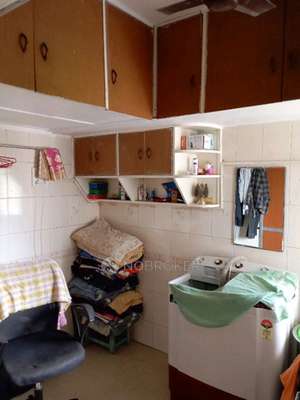 1 BHK Flat In Unnati Co Op Hsg Mahim West  For Sale  In Johnson And Johnson Mahim 