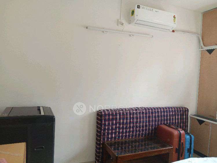 2 BHK Flat In Shree Ganesh Apartments for Rent  In Vishrantwadi