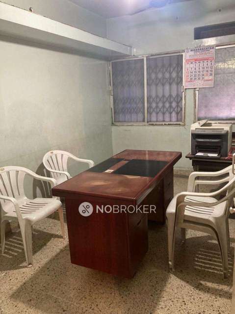 2 BHK Flat In Dnyanda Society For Sale  In Sadashiv Peth,