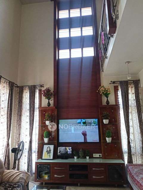 4+ BHK Flat For Sale  In Peenya