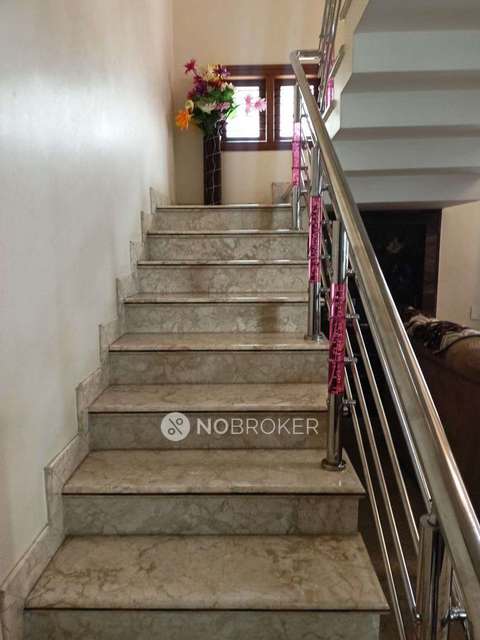 4+ BHK Flat For Sale  In Peenya