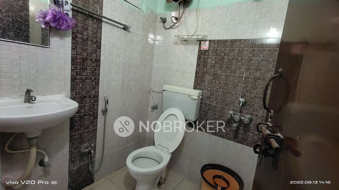 2 BHK Flat In Sai Raghava Residency For Sale  In Madeenaguda