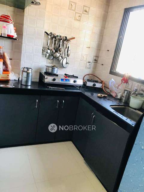 2 BHK Flat In Porbander Building For Sale  In Ghatkopar West