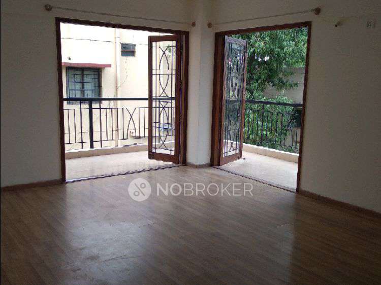 3 BHK Flat In Meenakshi Sarovar,bangalore for Rent  In Halasuru