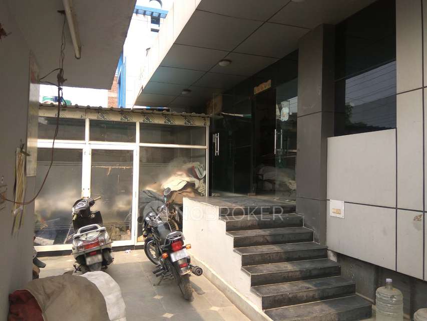 Industrial Building in Sector 63, Noida for Rent 