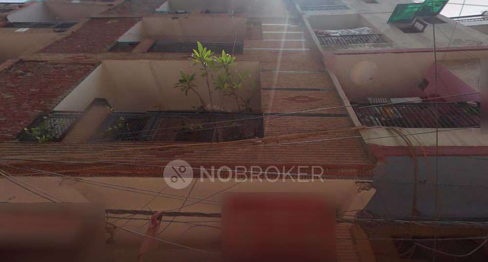 1 RK Flat In Standalone Building  for Rent  In Mayur Vihar