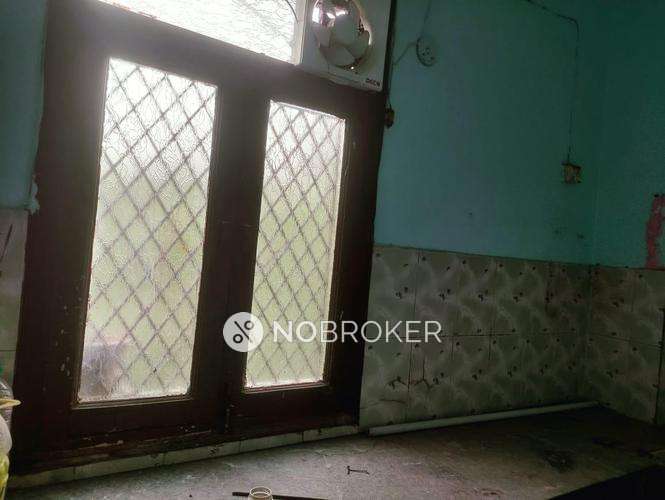 1 BHK Flat In Standalone Building  For Sale  In Mandawali