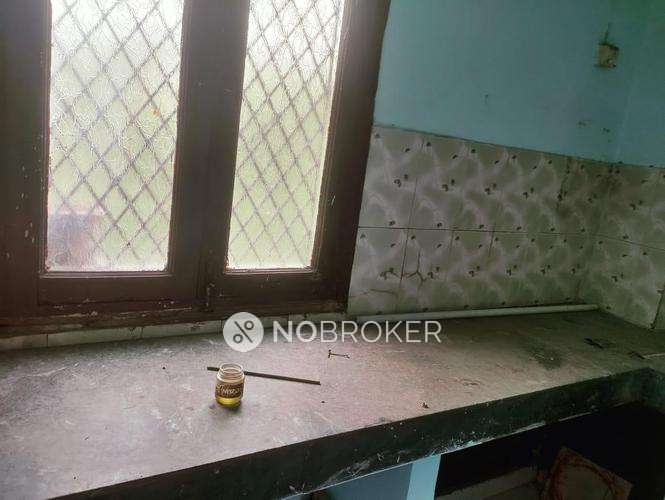 1 BHK Flat In Standalone Building  For Sale  In Mandawali