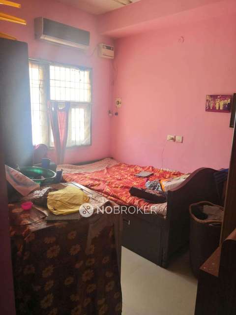 3 BHK Flat In Thiruvarasu Apatment For Sale  In West Mambalam