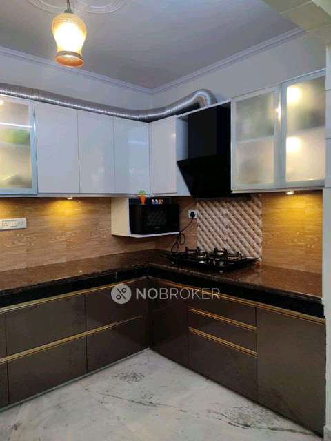 3 BHK Flat In Standalone Building   For Sale  In Patel Nagar