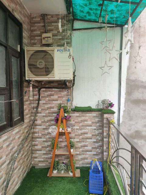 3 BHK Flat In Standalone Building   For Sale  In Patel Nagar