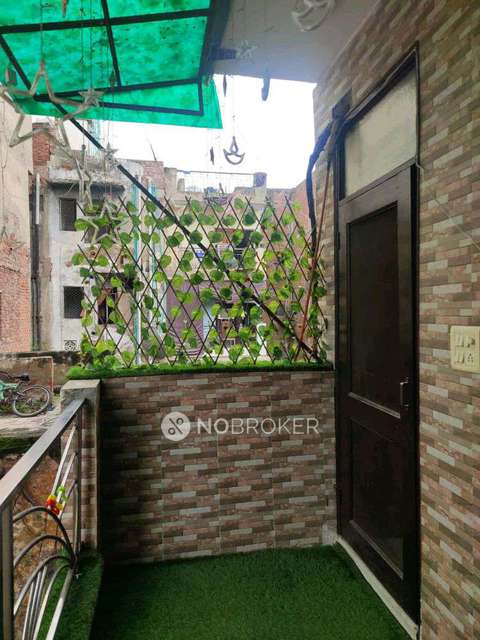 3 BHK Flat In Standalone Building   For Sale  In Patel Nagar