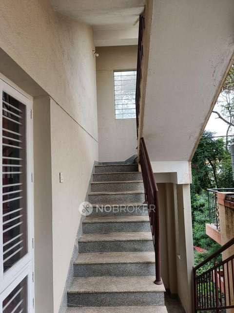 4+ BHK Flat For Sale  In Chandra Layout