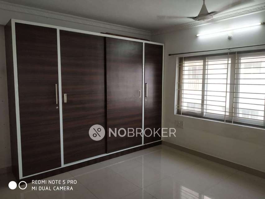 4 BHK Flat In Rajeshwari Residency For Sale  In Banjara Hills