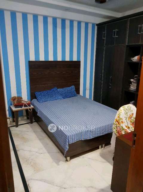 3 BHK Flat In Standalone Building  For Sale  In  Okhla