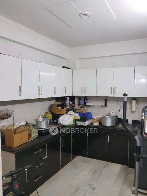 3 BHK Flat In Standalone Building  For Sale  In  Okhla