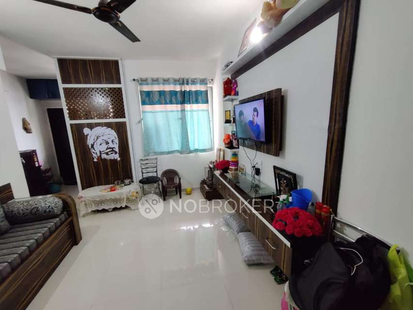 1 BHK Flat In Everest Plaza For Sale  In Pimpri-chinchwad,