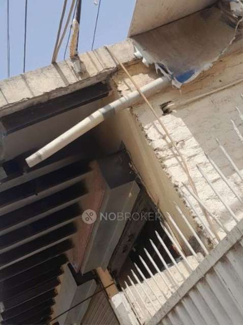 1 RK Flat In Standalone Building  for Rent  In Sector 21