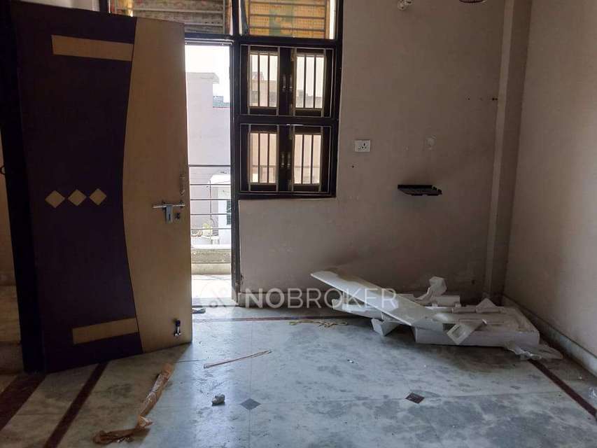 3 BHK Flat In Standaloen Building  For Sale  In Uttam Nagar