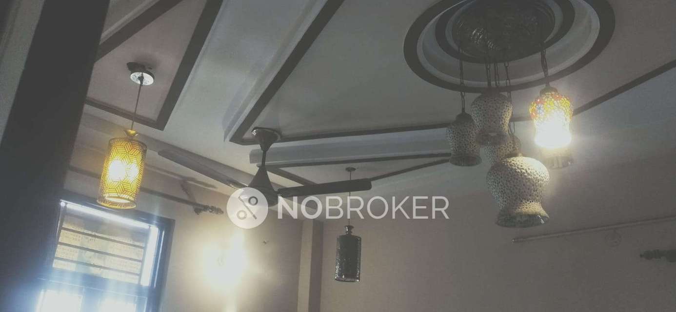 3 BHK Flat In Standaloen Building  For Sale  In Uttam Nagar