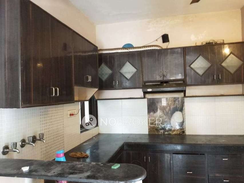 3 BHK Flat In Standaloen Building  For Sale  In Uttam Nagar