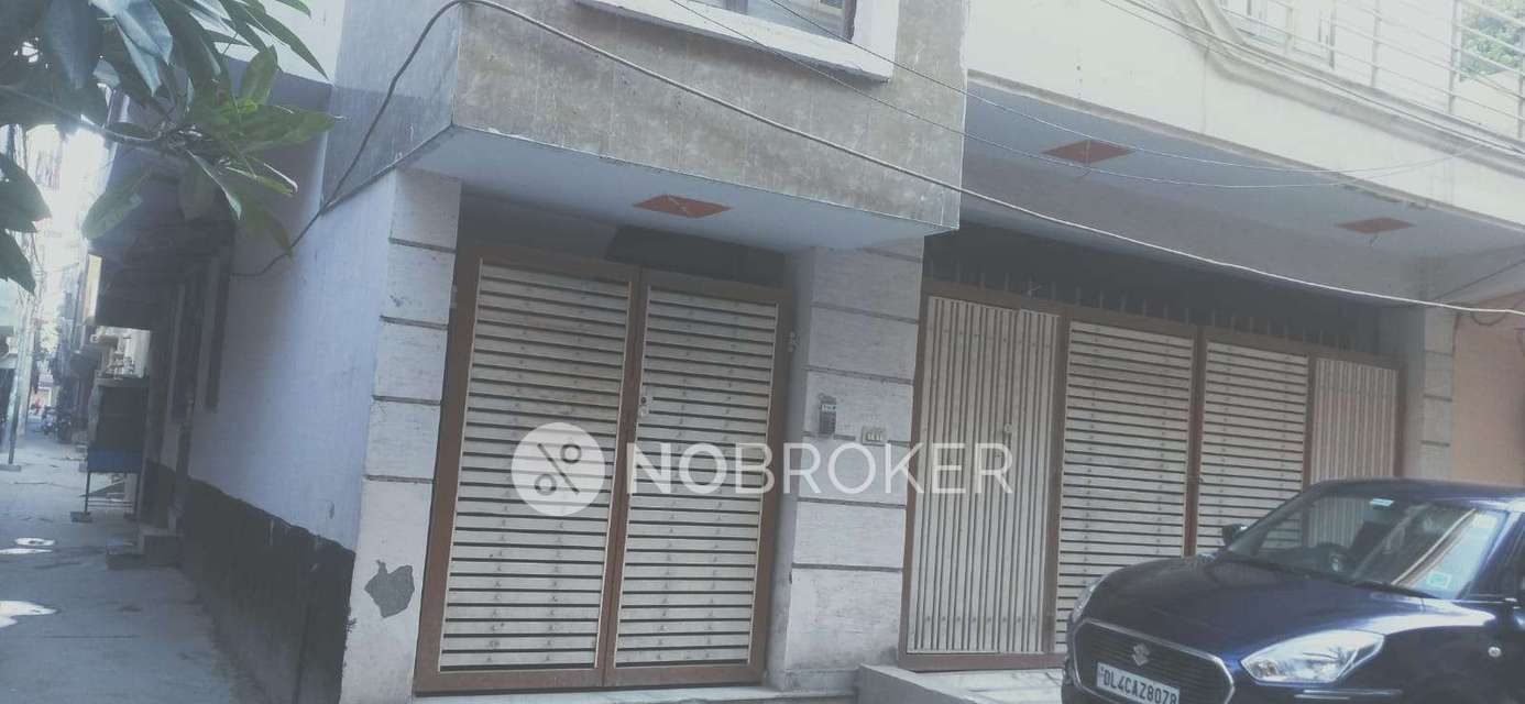 3 BHK Flat In Standaloen Building  For Sale  In Uttam Nagar