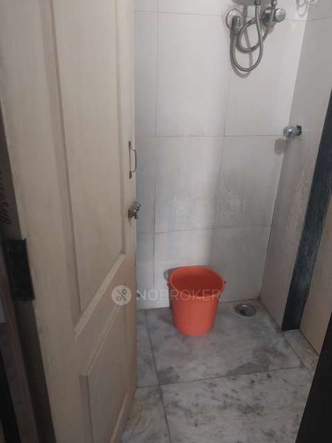 1 BHK Flat In Rna Complex For Sale  In Santacruz East