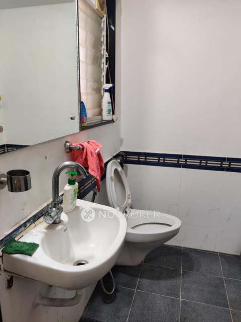 3 BHK Flat In Rustomjee Ozone Tower For Sale  In Goregaon West