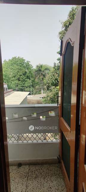4+ BHK Flat In Standalone Building  For Sale  In  Civil Lines