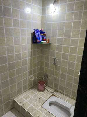 Single Room for Male In 3 BHK  In Kothrud