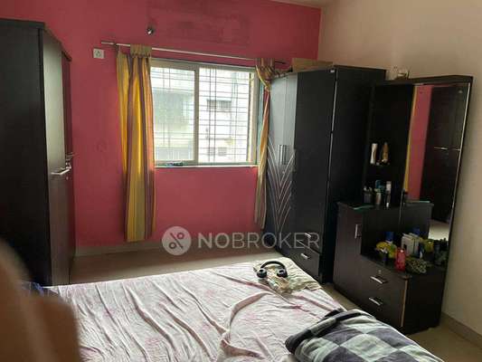 Single Room for Male In 3 BHK  In Kothrud