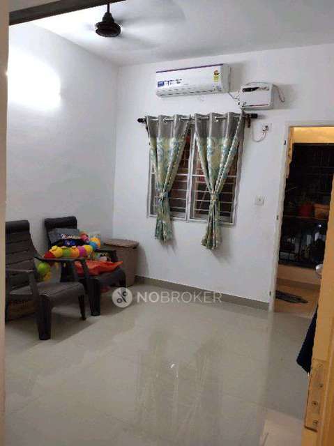 2 BHK Flat In Rajparis Crystal Spring For Sale  In Sithalapakkam