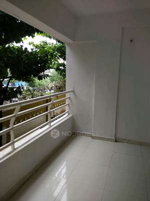 2 BHK Flat In Celina Cooperative Housing Society Ltd. for Rent  In Pimpri-chinchwad,